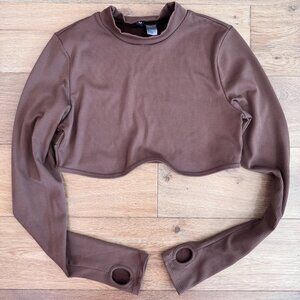 cropped long sleeve top